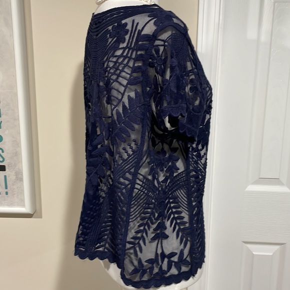 Express sheer unlined floral top in navy blue. - Picture 5 of 9
